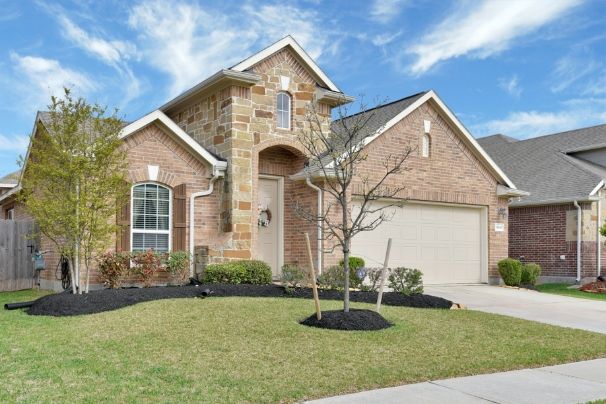 https://LauraRussell.NewConstructionHomesForYou.com
